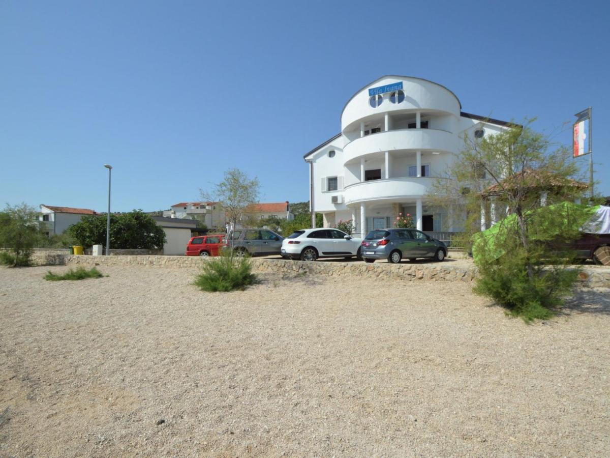 Apartment Ivana-4 By Interhome Raslina Exterior foto